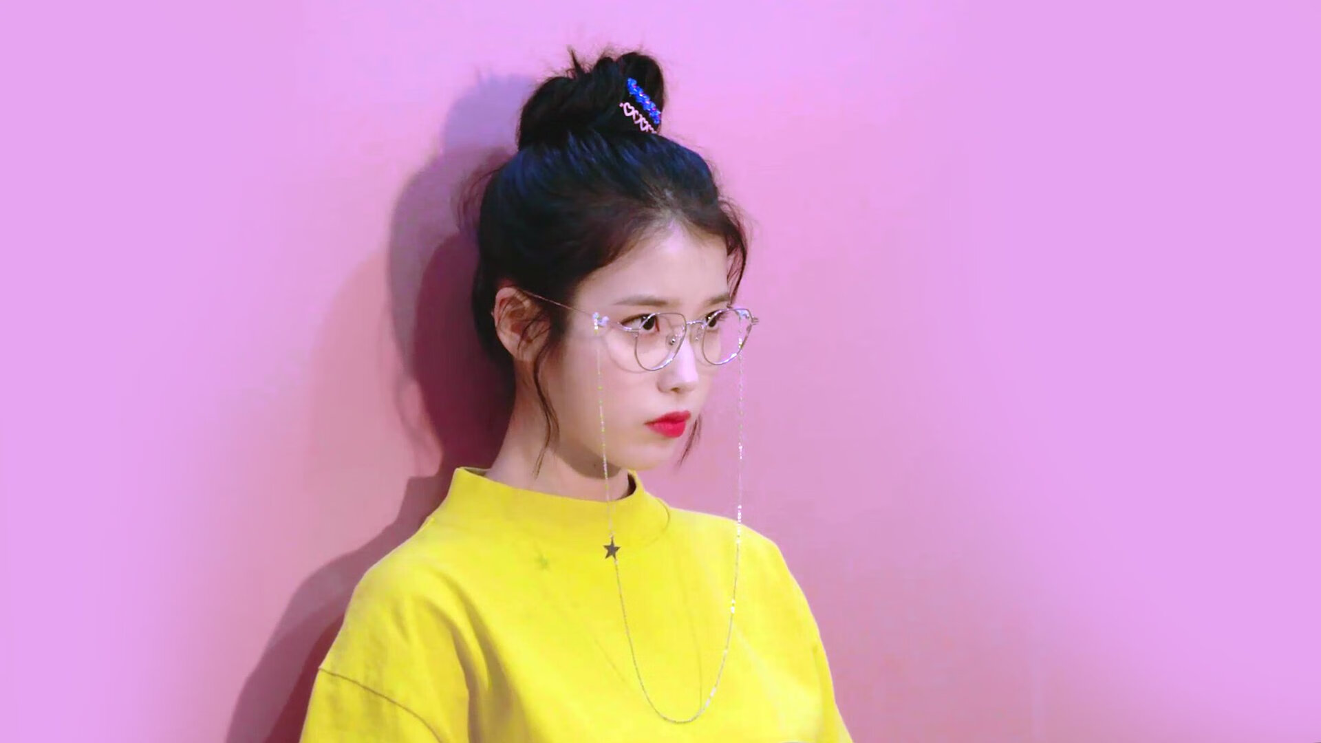 布克闪耀全场，马刺火力全开压制鹈鹕